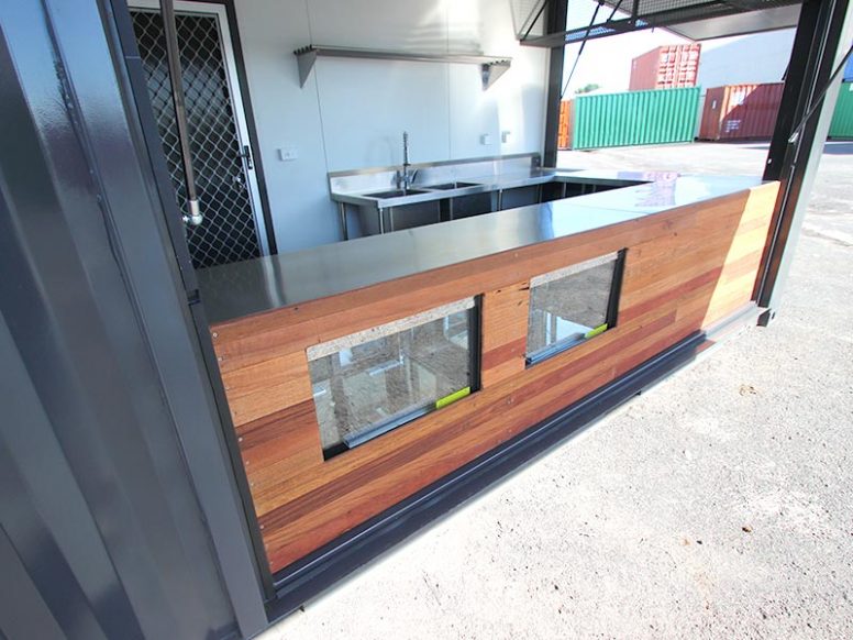 20ft container cafe 10 776x582 1