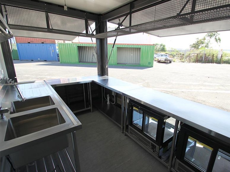 20ft container cafe 7 776x582 1