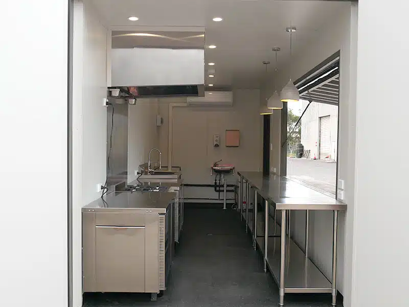 Container-Cafe-Kitchen-03